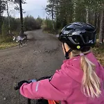 Sointuilevi R69 Moderni Levin Keskustan Tuntumassa Levi