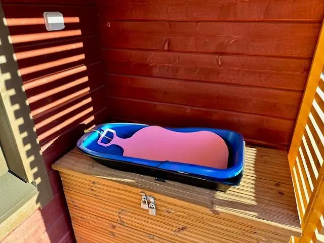 Sointuilevi R69 Moderni Levin Keskustan Tuntumassa * 레비