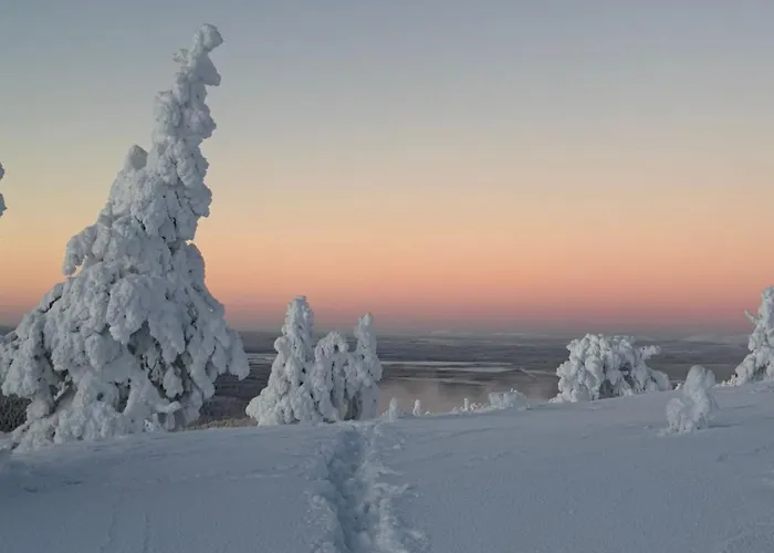 아파트 Sointuilevi R69 Moderni Levin Keskustan Tuntumassa 레비